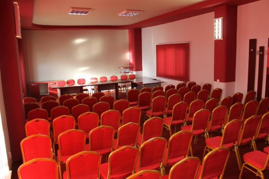 فندق Complex Balnear Cerbul كوفزنا المظهر الخارجي الصورة