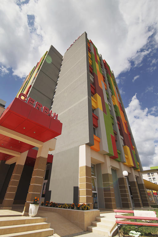 فندق Complex Balnear Cerbul كوفزنا المظهر الخارجي الصورة