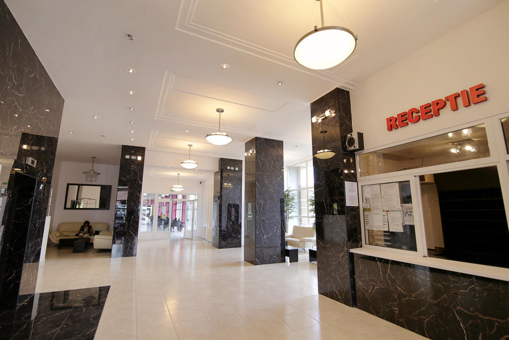فندق Complex Balnear Cerbul كوفزنا المظهر الخارجي الصورة