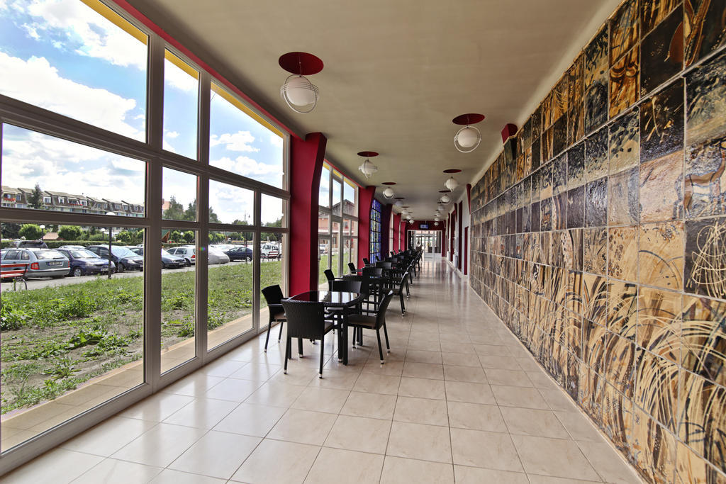 فندق Complex Balnear Cerbul كوفزنا المظهر الخارجي الصورة
